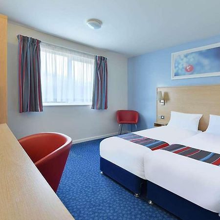 Travelodge Northampton Upton Way 客房 照片